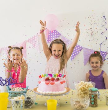 Comment décorer votre salon pour l’anniversaire d’une fille ?