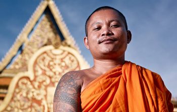 Pourquoi les tatouages bouddhistes sont ils à la mode ?